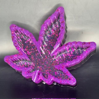 Weed Leaf Ashtray with Joint Holders