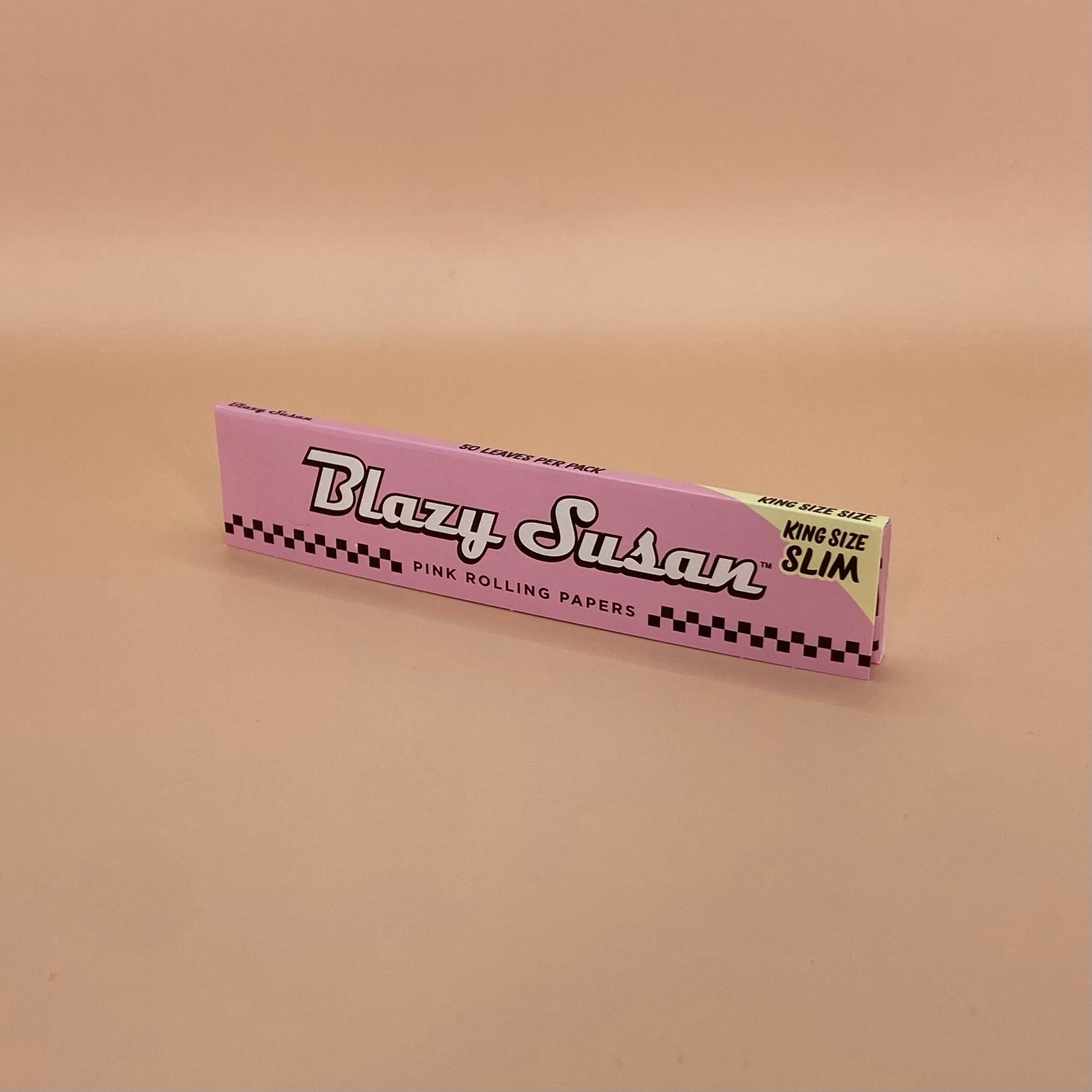 Pink Blazy Susan Rolling Papers - King Size