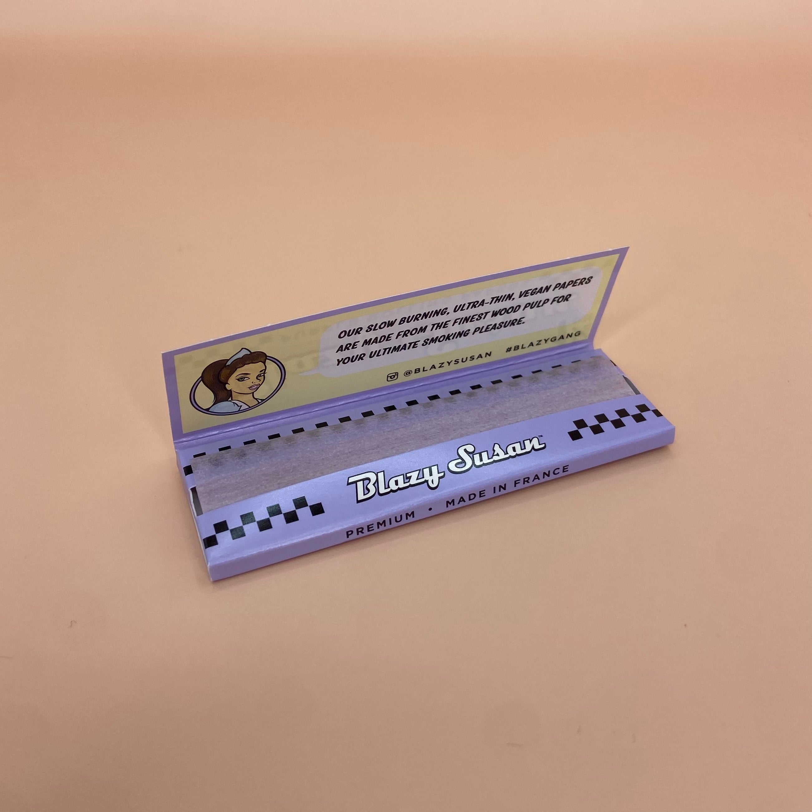 Purple Blazy Susan Rolling Papers - 1 1/4 Size